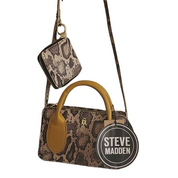 Steve Madden Bhendrik Crossbody with detachable Coid Purse - NWT - Picture 1 of 9